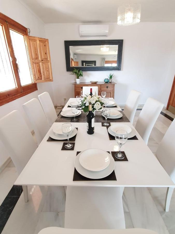 Beautiful 5 Bedroom Villa, Sea Views, Private Pool, Estepona Newly Refurbished Exteriör bild