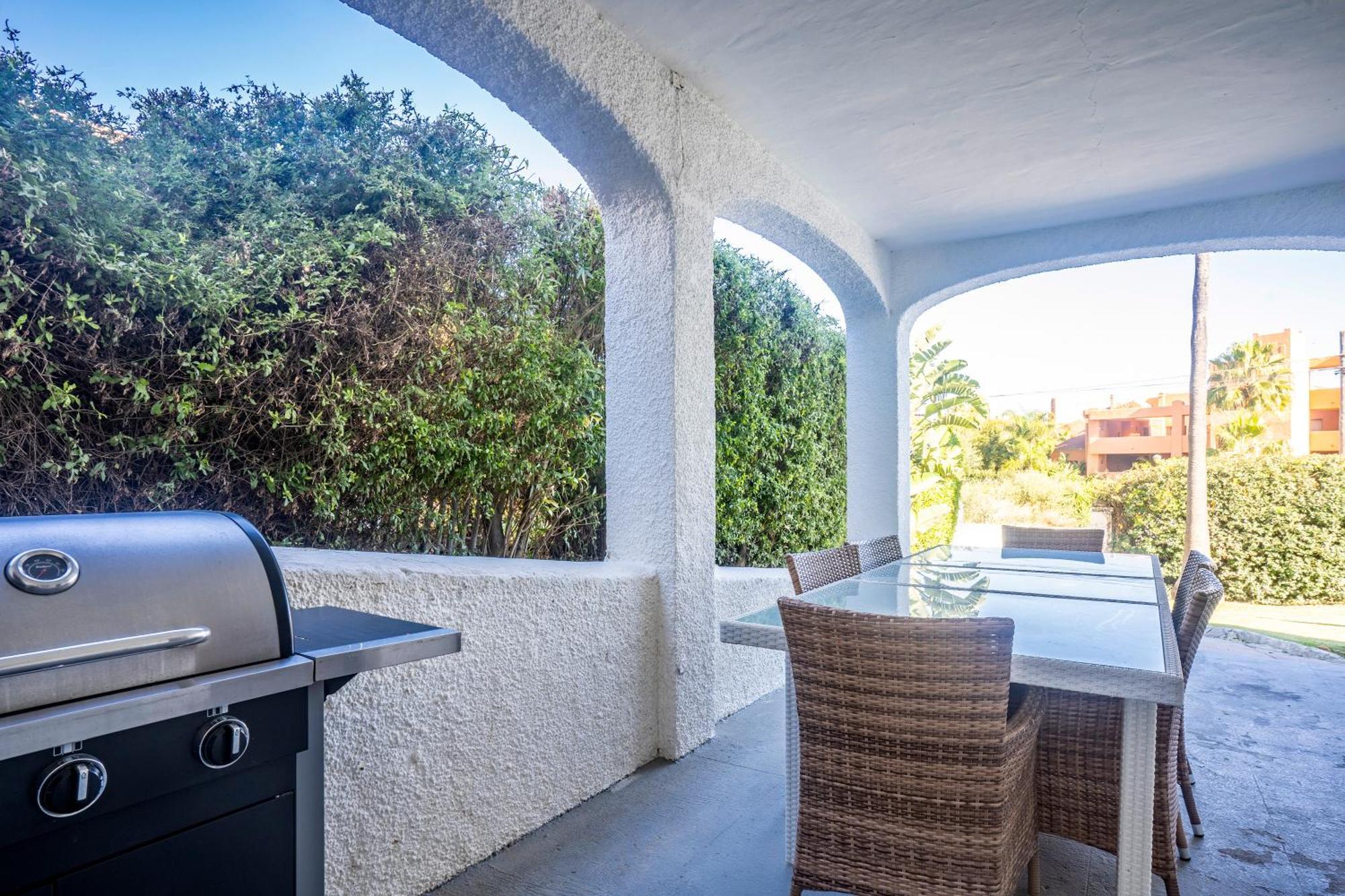 Beautiful 5 Bedroom Villa, Sea Views, Private Pool, Estepona Newly Refurbished Exteriör bild