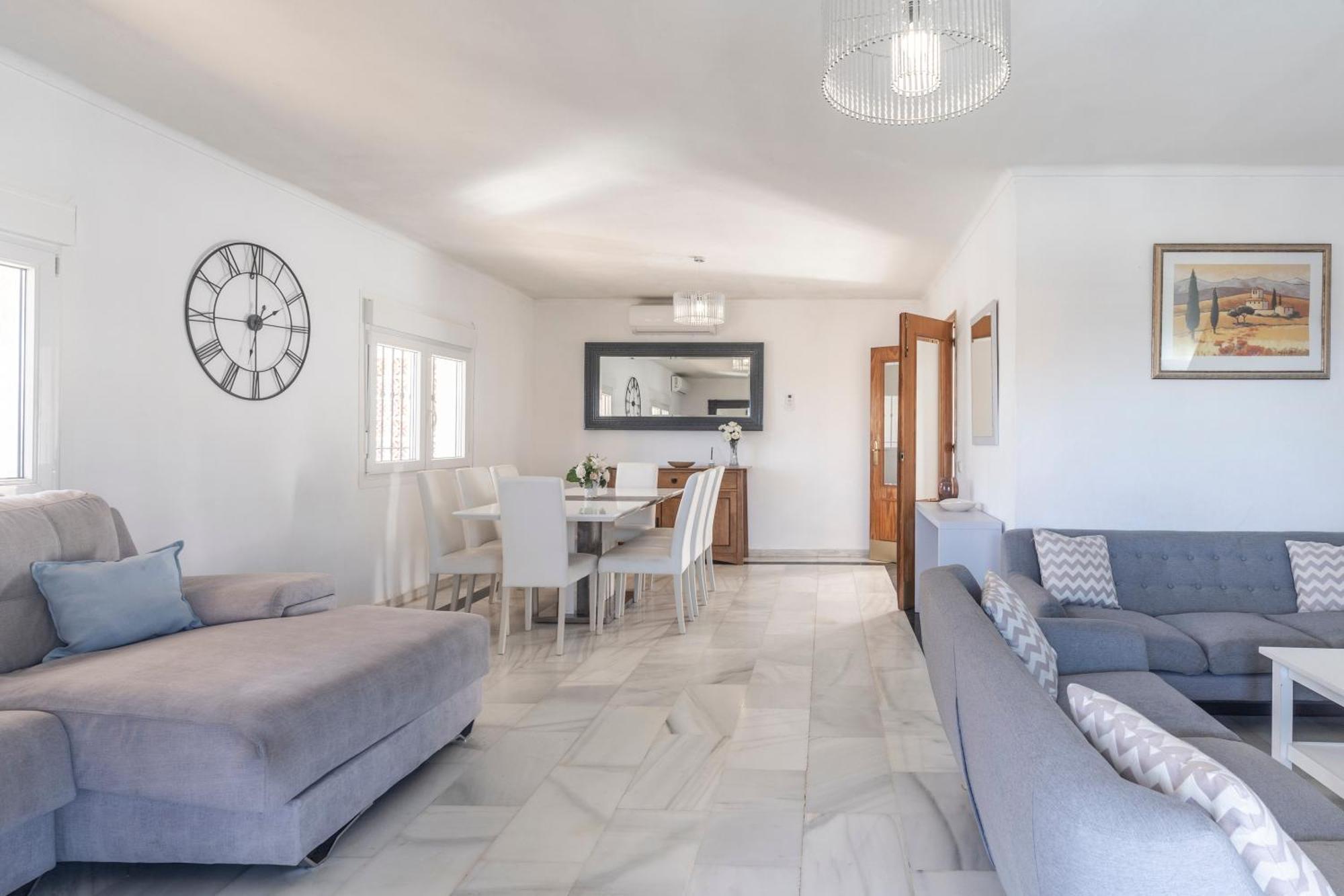 Beautiful 5 Bedroom Villa, Sea Views, Private Pool, Estepona Newly Refurbished Exteriör bild