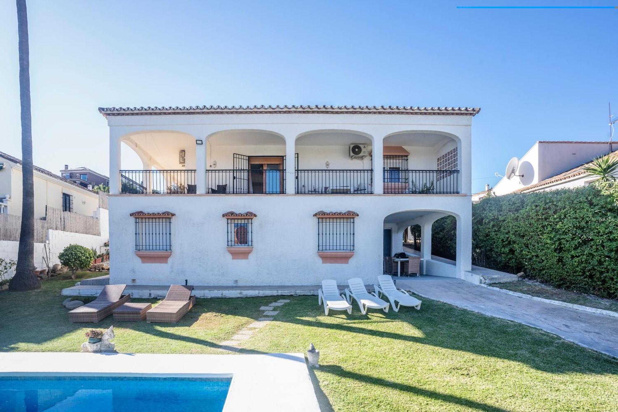 Beautiful 5 Bedroom Villa, Sea Views, Private Pool, Estepona Newly Refurbished Exteriör bild